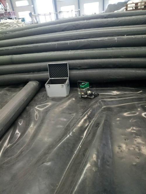 复合膜主要施工要点是怎么样的?